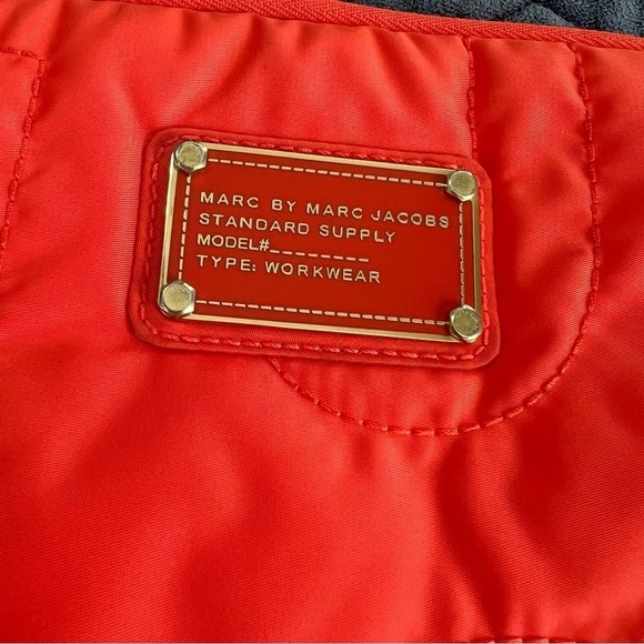 MARC JACOBS Tablet iPad Red Case 8” X 10.5” Quilted protector holder - Picture 3 of 12